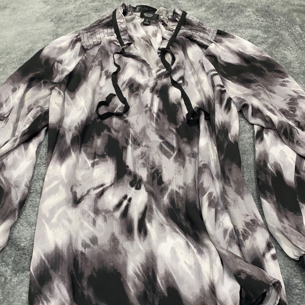 Simply Vera women shirt size L